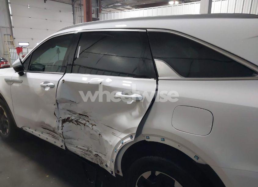 Photo 6 of 2025 Kia Sorento S (VIN 5XYRL4JC0SG315117)