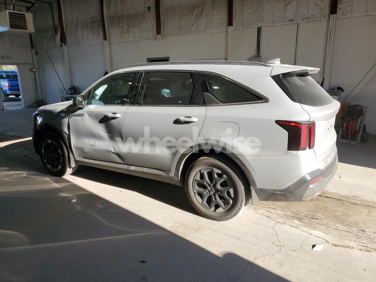 Photo 2 of 2025 KIA SORENTO S (VIN 5XYRL4JC0SG371638)