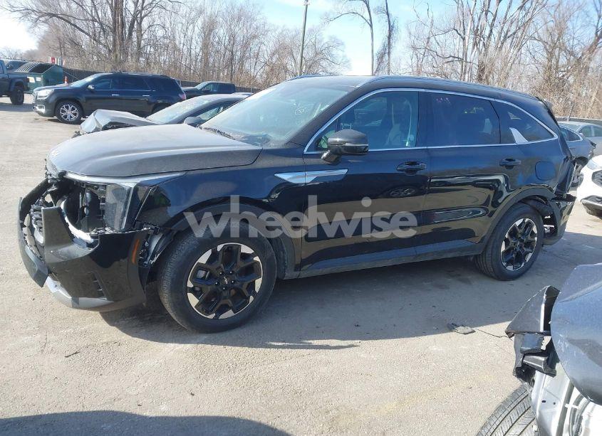 Photo 2 of 2024 Kia Sorento S (VIN 5XYRL4JC1RG291582)