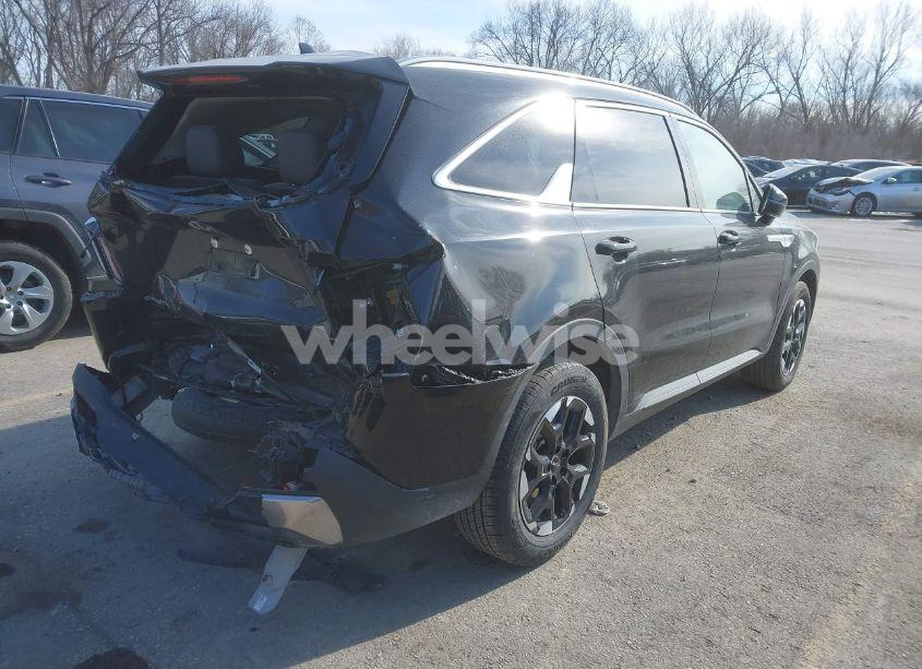 Photo 4 of 2024 Kia Sorento S (VIN 5XYRL4JC1RG291582)