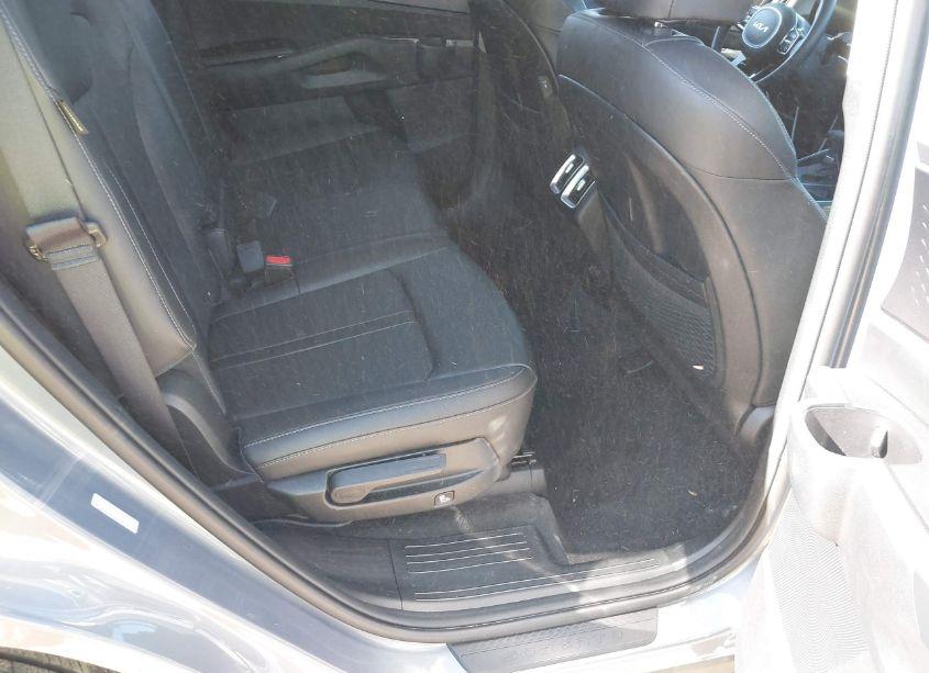 Photo 8 of 2024 Kia Sorento S (VIN 5XYRL4JC3RG285122)