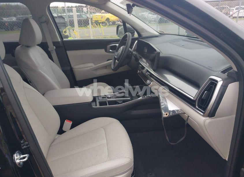 Photo 5 of 2025 Kia Sorento S (VIN 5XYRL4JC3SG353280)