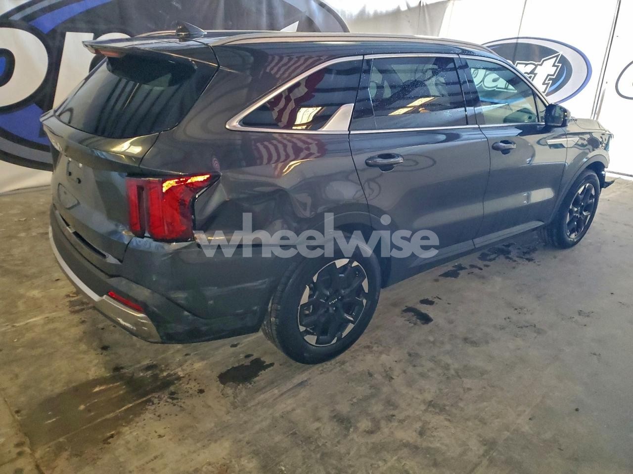 Photo 3 of 2024 KIA SORENTO S (VIN 5XYRL4JC4RG275327)