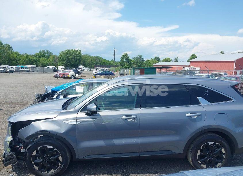 Photo 14 of 2024 Kia Sorento S (VIN 5XYRL4JC6RG283378)