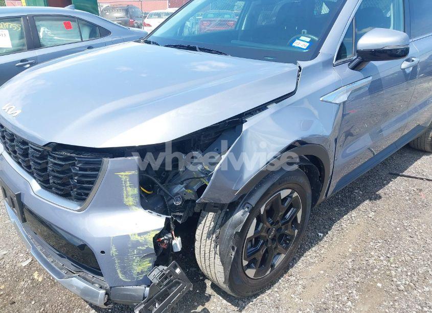 Photo 6 of 2024 Kia Sorento S (VIN 5XYRL4JC6RG283378)