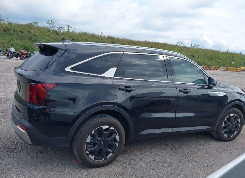 Photo 13 of 2024 Kia Sorento S (VIN 5XYRL4JC7RG258358)
