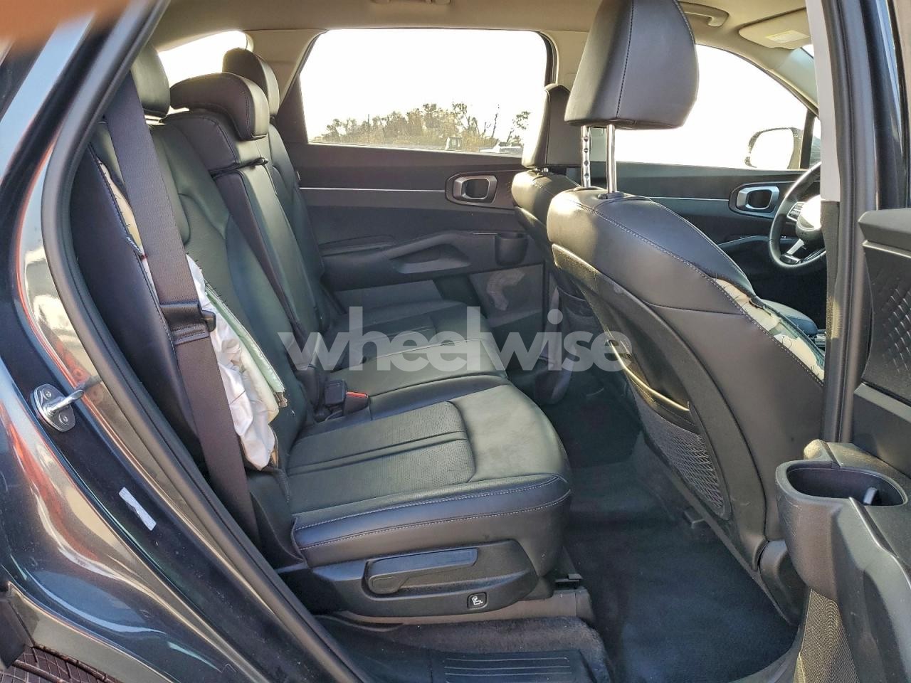 Photo 11 of 2024 KIA SORENTO S (VIN 5XYRL4JC7RG286385)