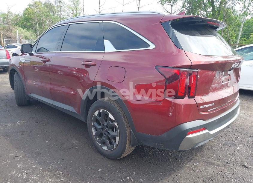 Photo 3 of 2025 Kia Sorento S (VIN 5XYRL4JC8SG356062)