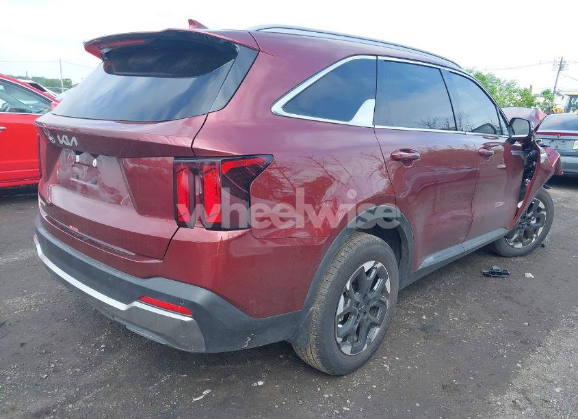 Photo 4 of 2025 Kia Sorento S (VIN 5XYRL4JC8SG356062)
