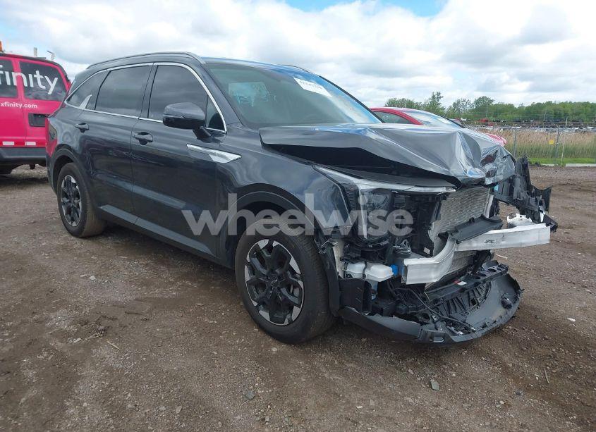2024 Kia Sorento S (VIN 5XYRL4JCXRG255938) main photo