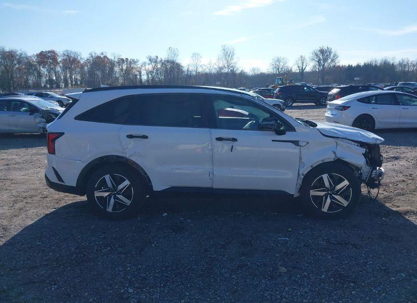 Photo 12 of 2021 Kia Sorento S (VIN 5XYRL4LC1MG018633)