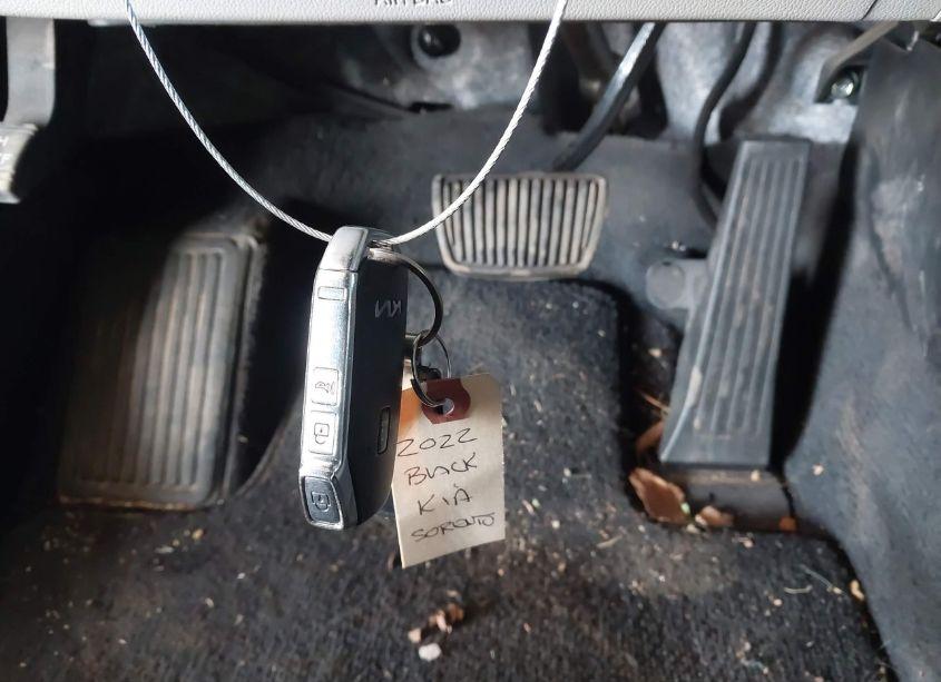 Photo 11 of 2022 Kia Sorento S (VIN 5XYRL4LC1NG111833)