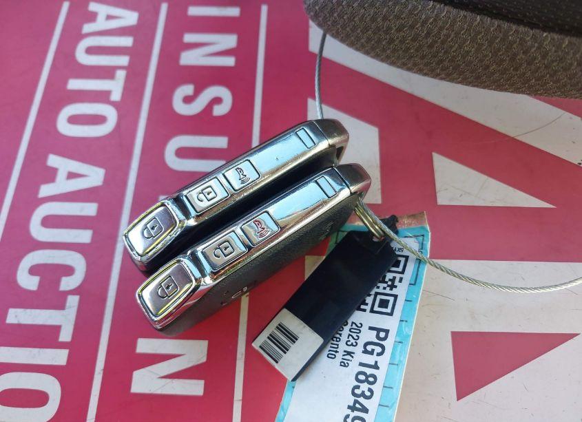 Photo 11 of 2023 Kia Sorento S (VIN 5XYRL4LC1PG183490)