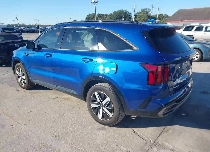 Photo 3 of 2023 Kia Sorento S (VIN 5XYRL4LC1PG183490)