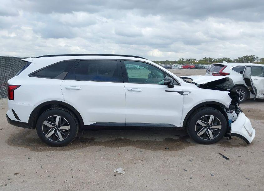 Photo 13 of 2023 Kia Sorento S (VIN 5XYRL4LC1PG234700)