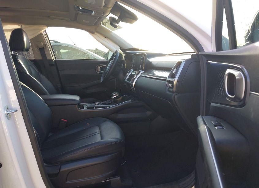 Photo 5 of 2021 Kia Sorento S (VIN 5XYRL4LC2MG050703)