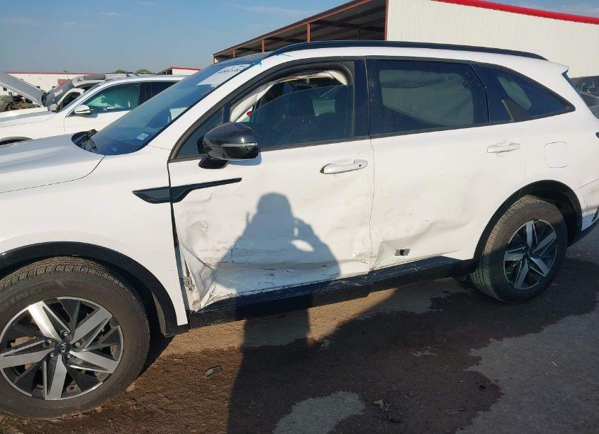 Photo 6 of 2021 Kia Sorento S (VIN 5XYRL4LC2MG050703)