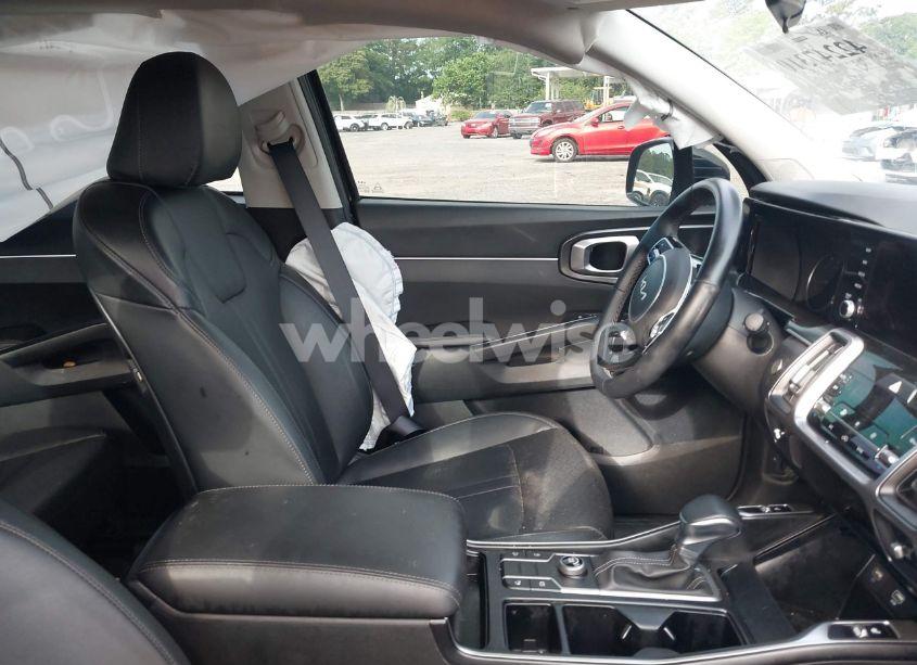 Photo 5 of 2023 Kia Sorento S (VIN 5XYRL4LC2PG188598)