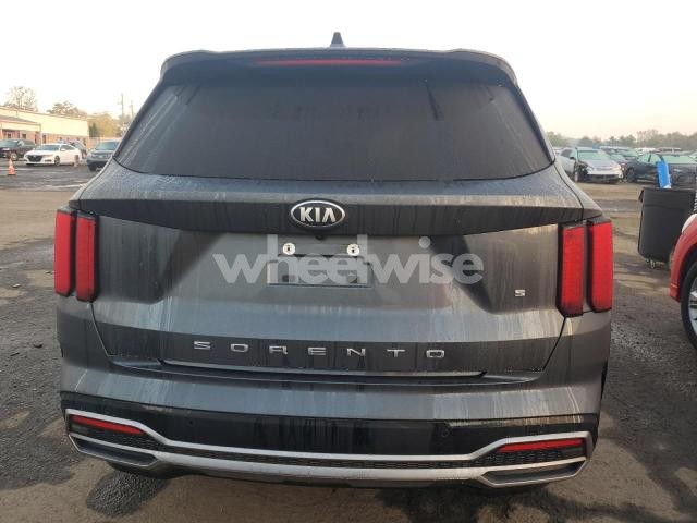 Photo 9 of 2021 KIA SORENTO S (VIN 5XYRL4LC3MG017614)