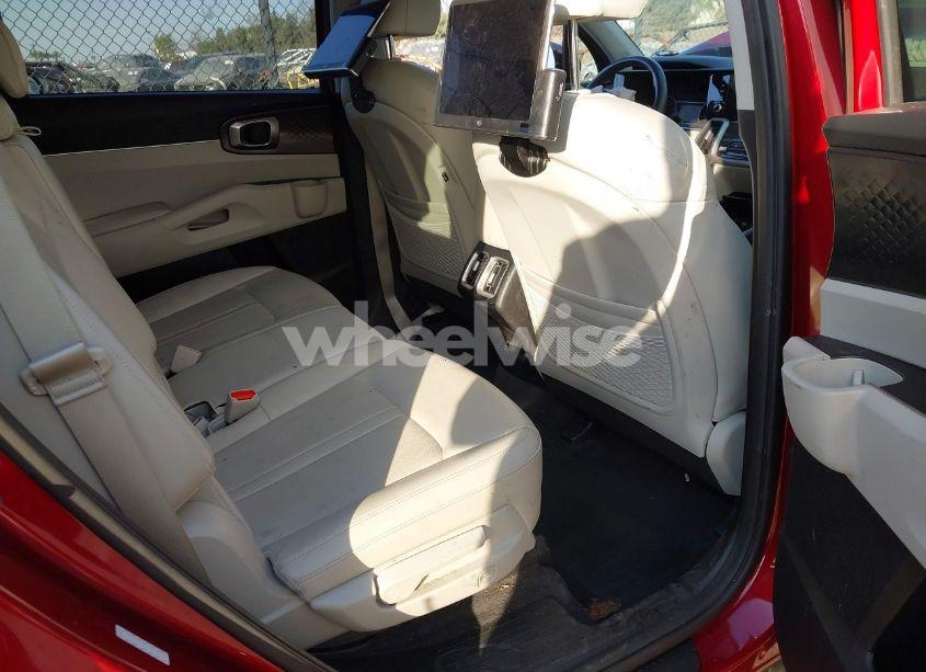 Photo 8 of 2022 Kia Sorento S (VIN 5XYRL4LC3NG082819)