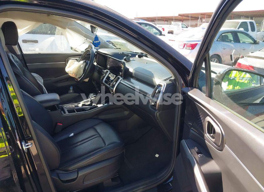Photo 5 of 2023 Kia Sorento S (VIN 5XYRL4LC3PG221978)