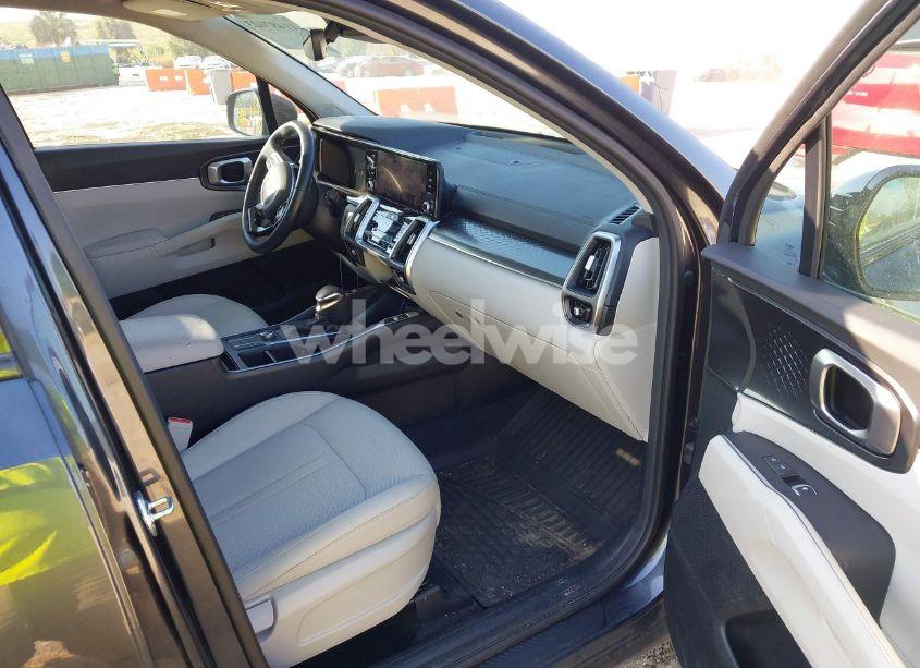 Photo 5 of 2022 Kia Sorento S (VIN 5XYRL4LC4NG087253)