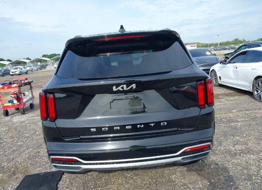 Photo 16 of 2022 Kia Sorento S (VIN 5XYRL4LC4NG152666)