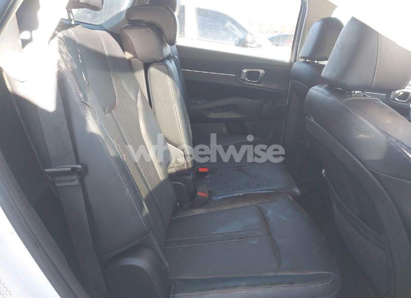 Photo 8 of 2021 Kia Sorento S (VIN 5XYRL4LC6MG008048)