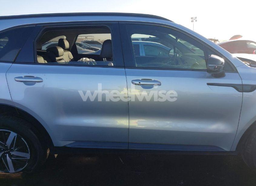 Photo 12 of 2022 Kia Sorento S (VIN 5XYRL4LC7NG075601)