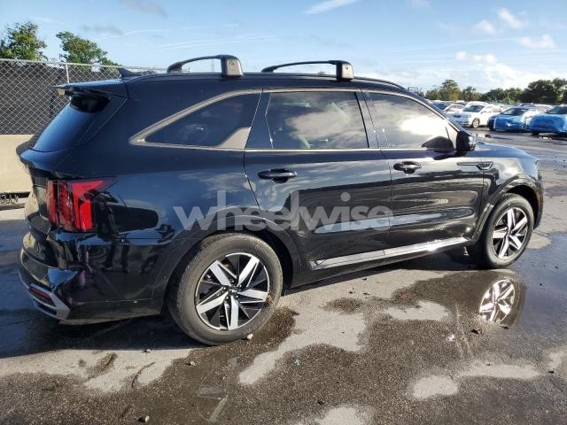 Photo 3 of 2022 KIA SORENTO S (VIN 5XYRL4LC7NG155965)