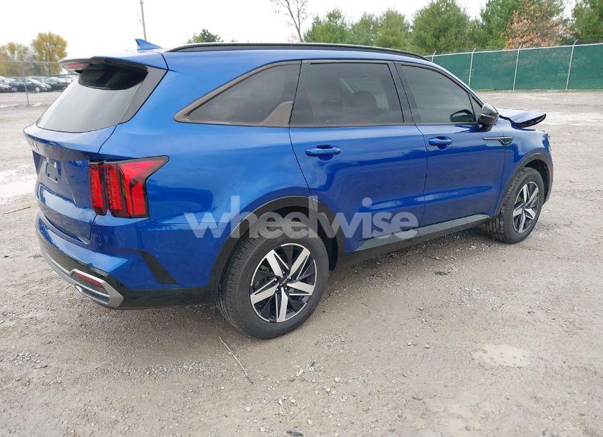 Photo 4 of 2023 Kia Sorento S (VIN 5XYRL4LC7PG162966)