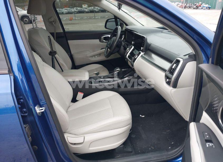 Photo 5 of 2023 Kia Sorento S (VIN 5XYRL4LC7PG162966)