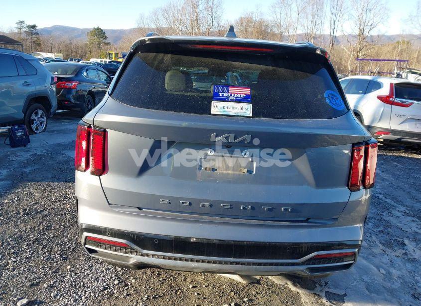 Photo 16 of 2022 Kia Sorento S (VIN 5XYRL4LC8NG142254)