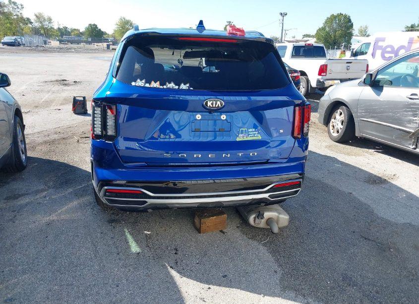 Photo 15 of 2021 Kia Sorento S (VIN 5XYRL4LC9MG061018)