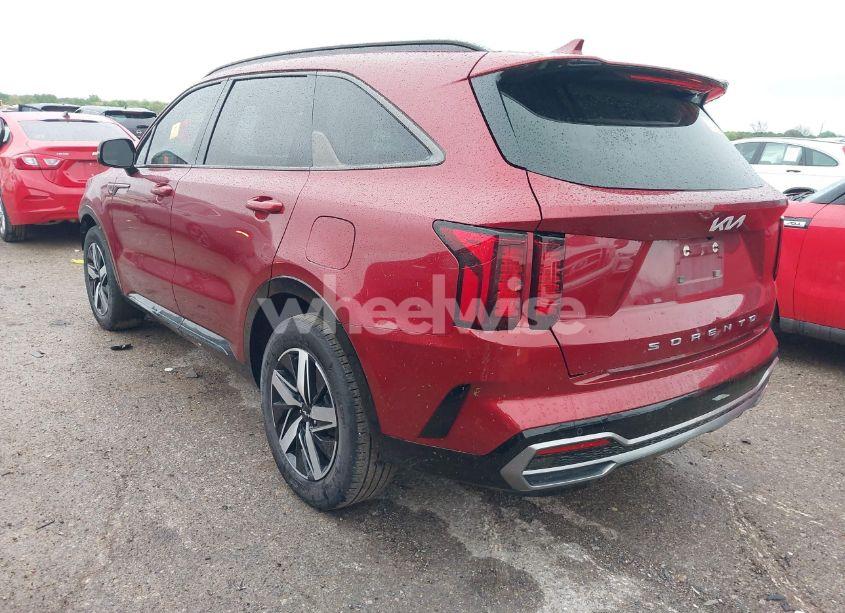 Photo 3 of 2022 Kia Sorento S (VIN 5XYRL4LC9NG139461)