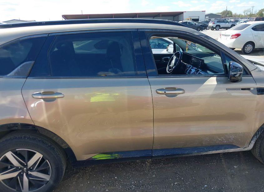 Photo 13 of 2021 Kia Sorento S (VIN 5XYRL4LCXMG004262)