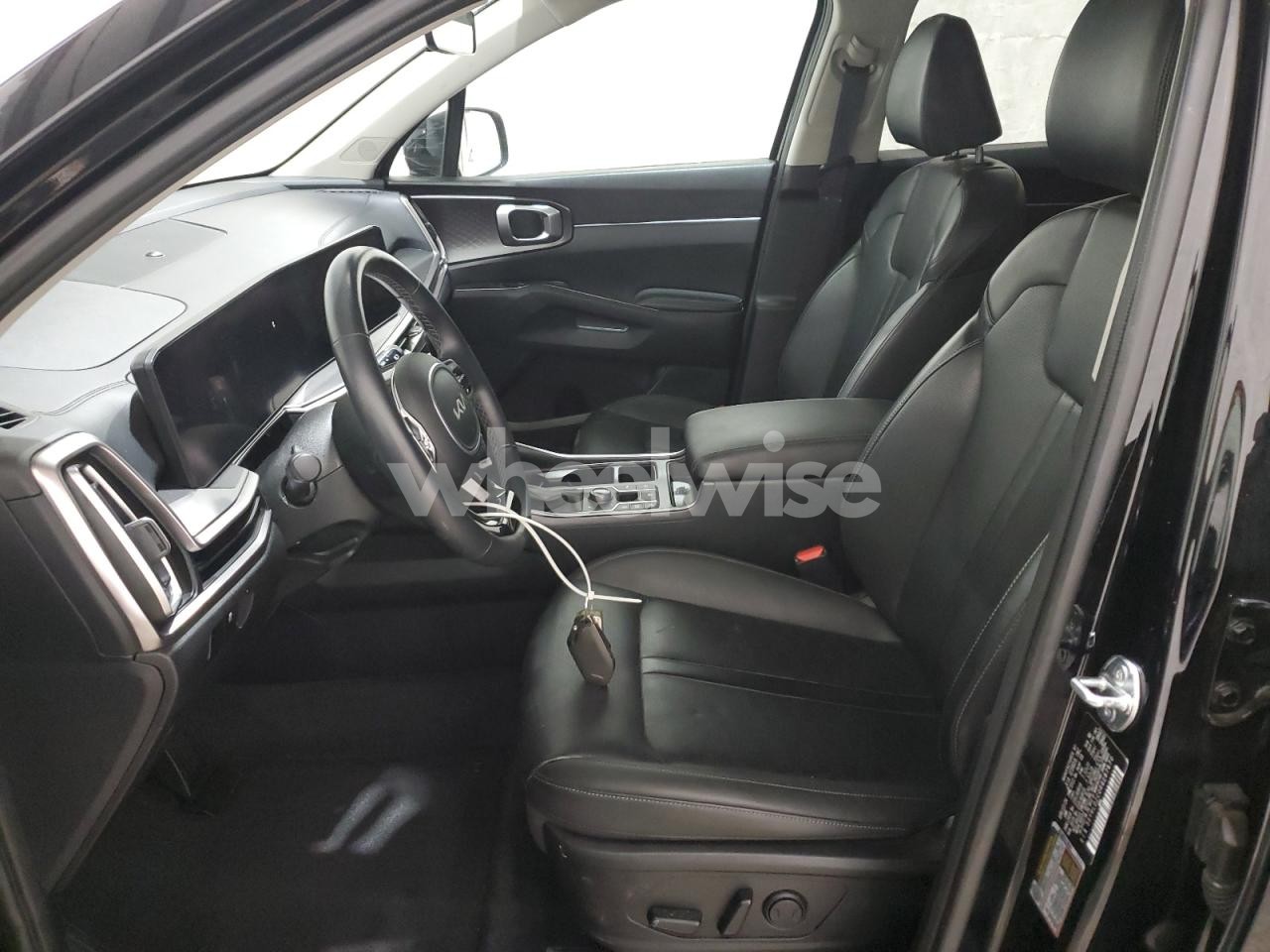 Photo 7 of 2024 KIA SORENTO S (VIN 5XYRLDJC0RG287670)