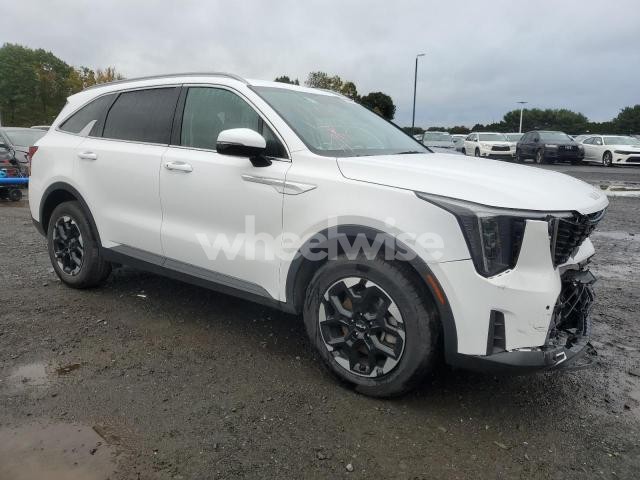 Photo 2 of 2024 KIA SORENTO S (VIN 5XYRLDJC1RG282834)