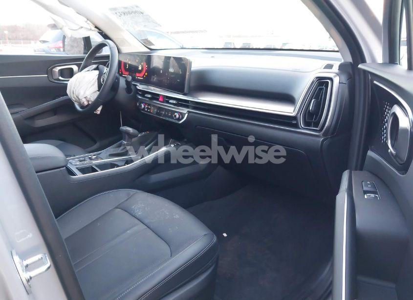 Photo 5 of 2024 Kia Sorento S (VIN 5XYRLDJC3RG307765)