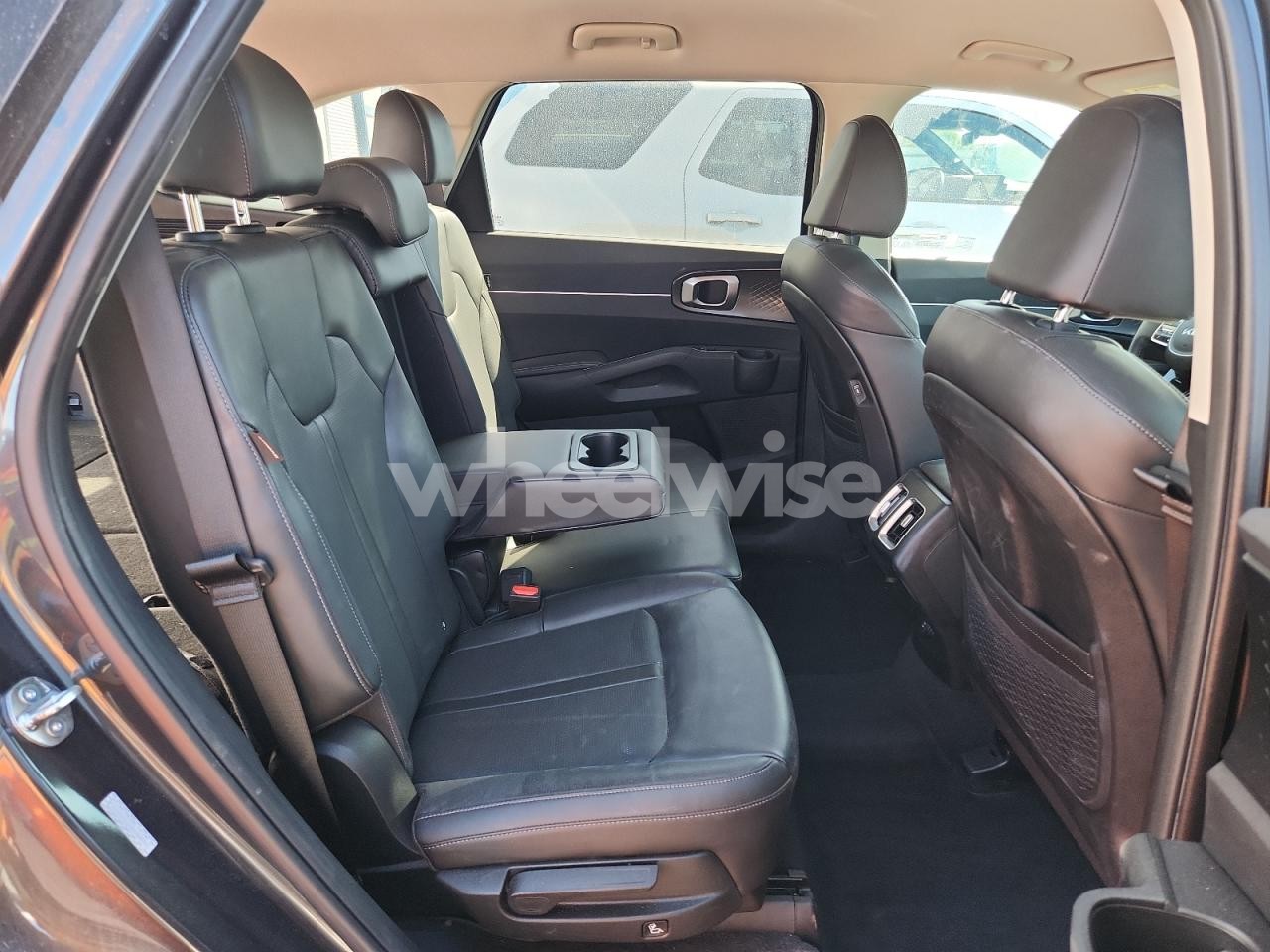 Photo 11 of 2024 KIA SORENTO S (VIN 5XYRLDJC4RG288997)