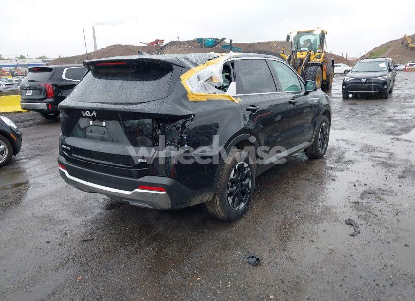 Photo 4 of 2025 Kia Sorento S (VIN 5XYRLDJC6SG328292)