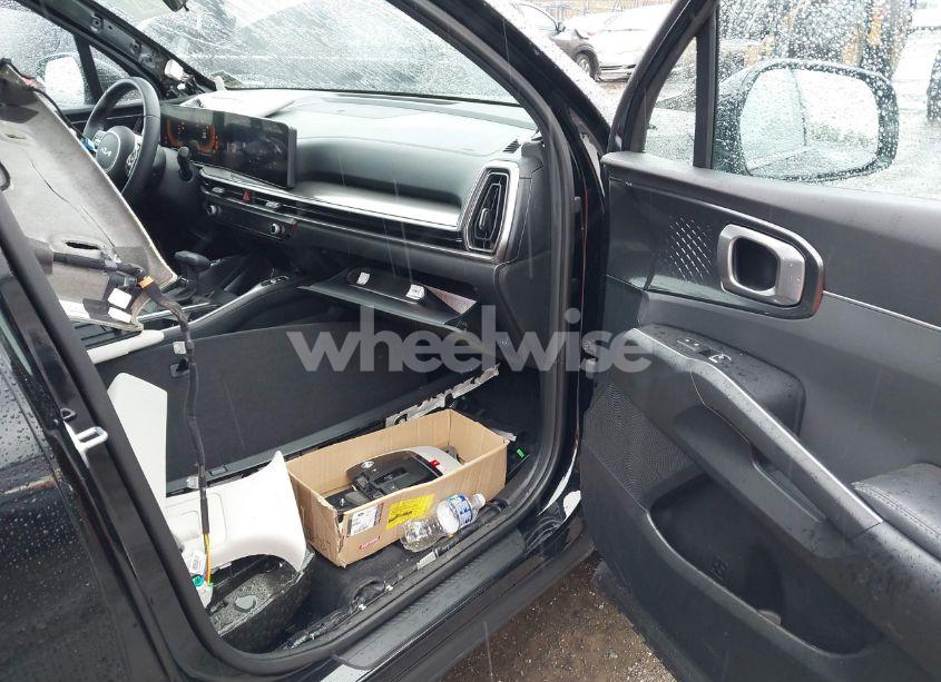 Photo 5 of 2025 Kia Sorento S (VIN 5XYRLDJC6SG328292)