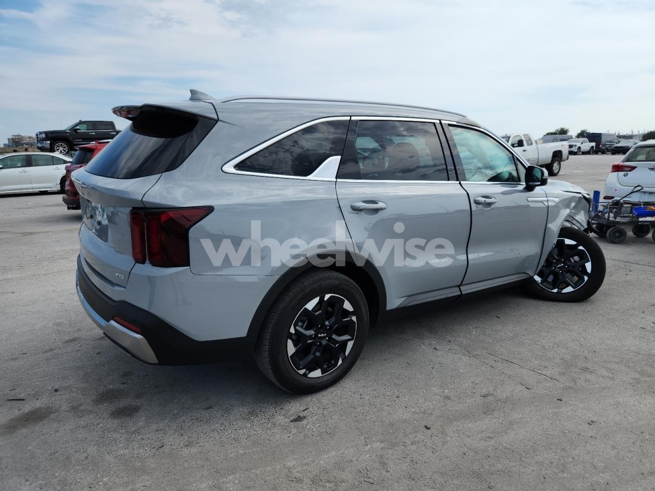 Photo 3 of 2025 KIA SORENTO S (VIN 5XYRLDJC7SG357705)
