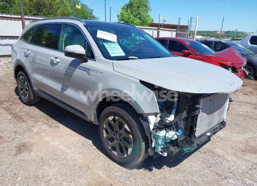 2024 Kia Sorento S (VIN 5XYRLDJC8RG293054) main photo