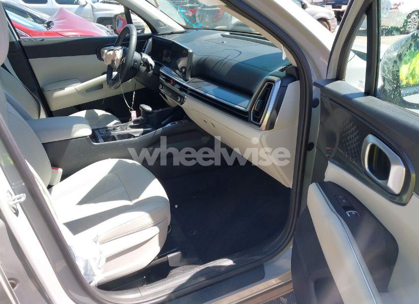 Photo 5 of 2024 Kia Sorento S (VIN 5XYRLDJC8RG293054)