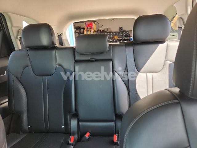 Photo 2 of 2024 KIA SORENTO S (VIN 5XYRLDJC9RG276411)