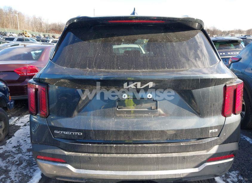 Photo 16 of 2025 Kia Sorento S (VIN 5XYRLDJCXSG319076)
