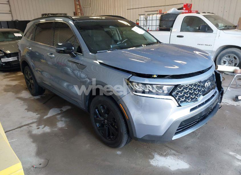 2021 Kia Sorento S (VIN 5XYRLDLC3MG023218) main photo