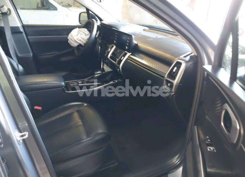 Photo 5 of 2021 Kia Sorento S (VIN 5XYRLDLC3MG023218)