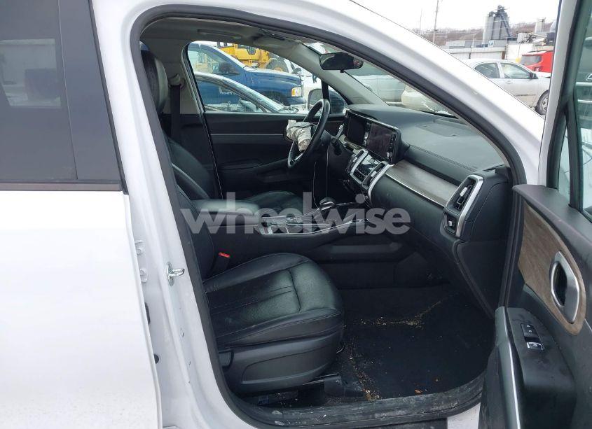 Photo 5 of 2022 Kia Sorento X-LINE S (VIN 5XYRLDLC3NG124762)